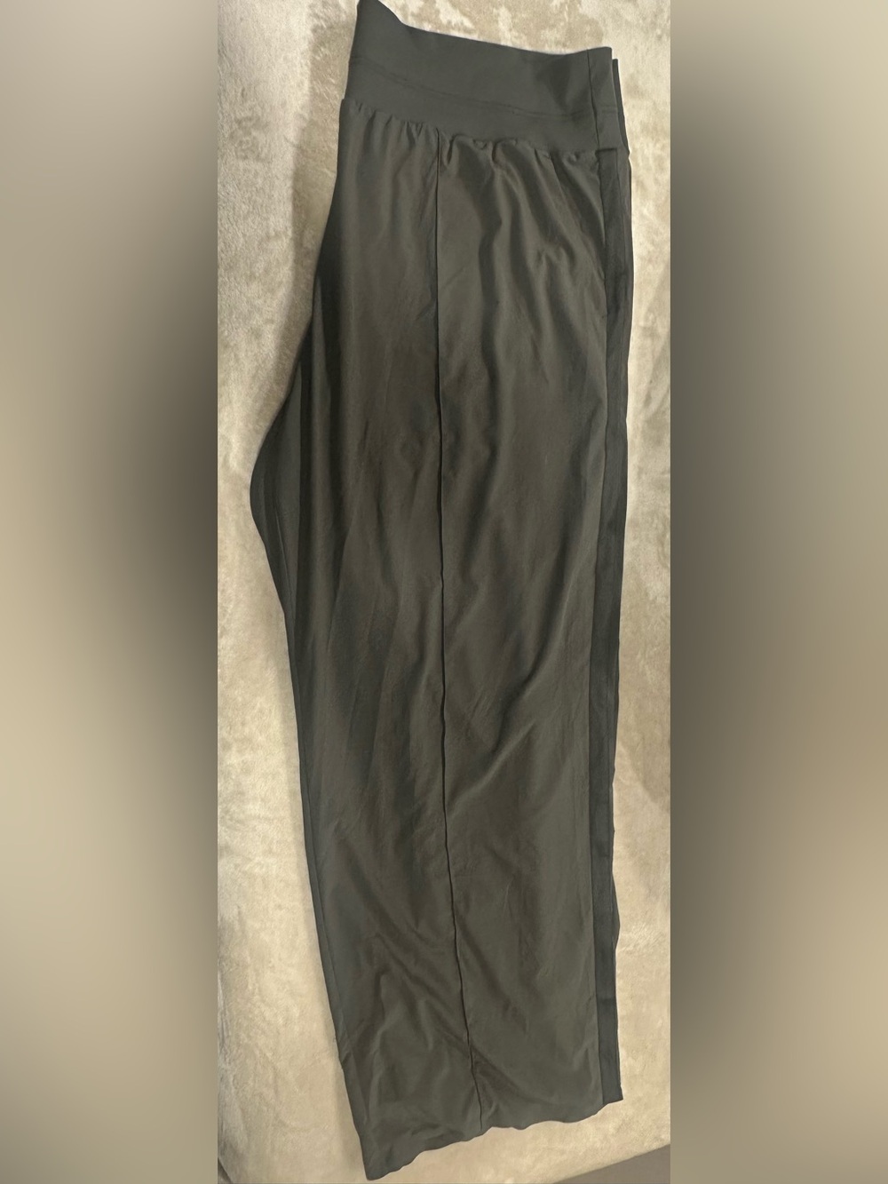 Athleta green women's ath-leiser Pants — Slim Athletic Taper